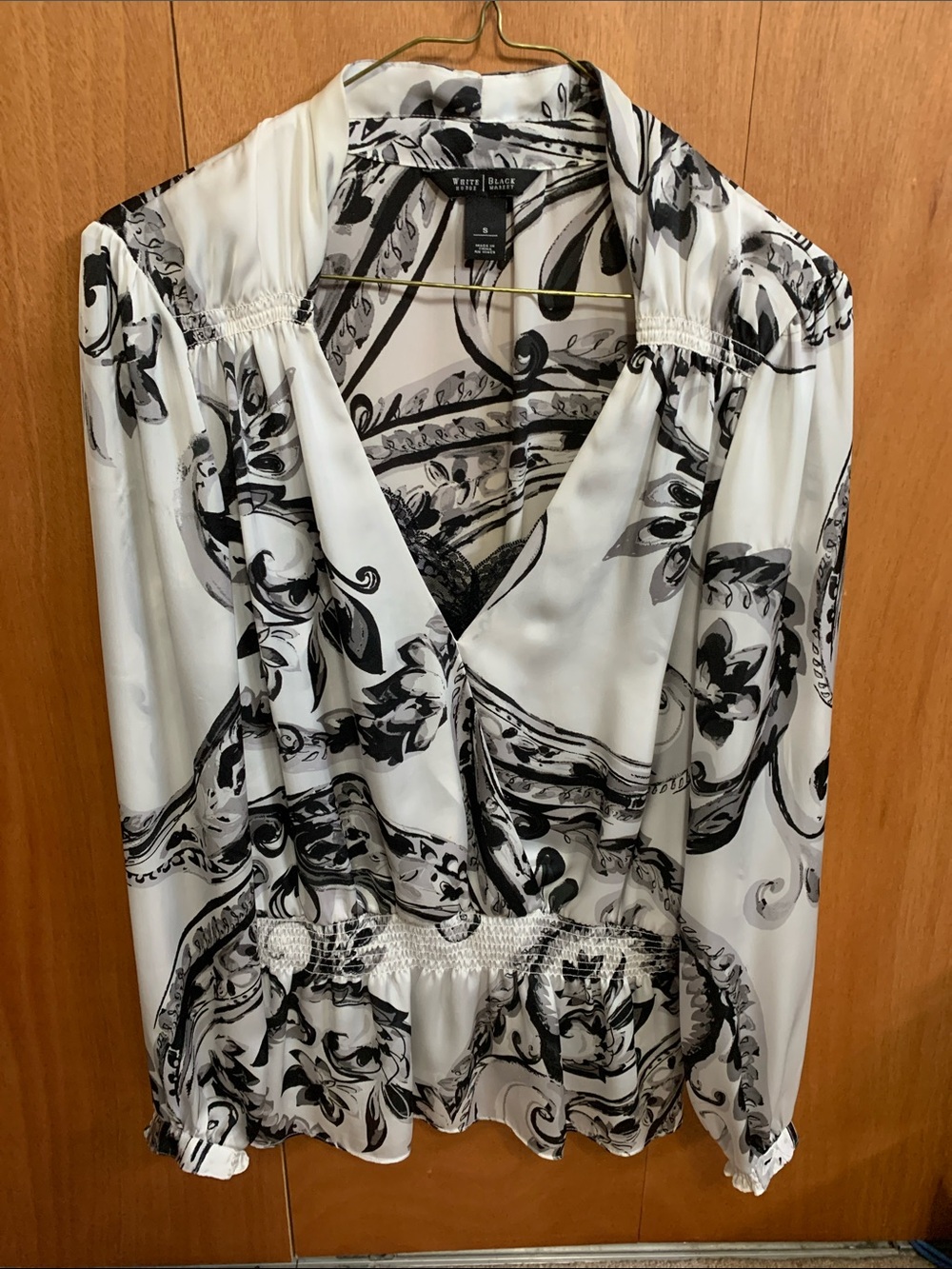 White House Black Market Black and White Floral Scroll V-Neck Blouse